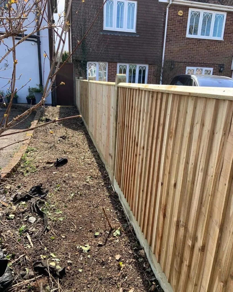 This is a photo of feather edge fencing installed in a residential property by Fast Fix Fencing Tunbridge Wells